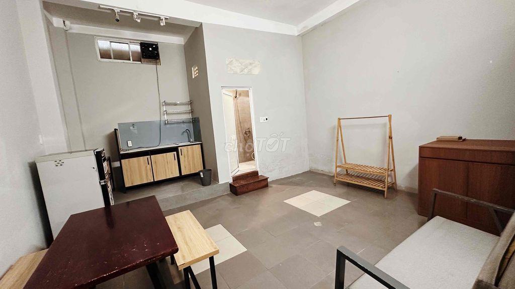 Phòng rộng 2 giường bếp riêng - Lý Tự Trọng - Trung tâm TP