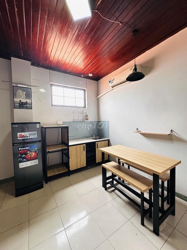 5.7tr (tối đa 4 người) - Studio full nội thất – Lý Tự Trọng