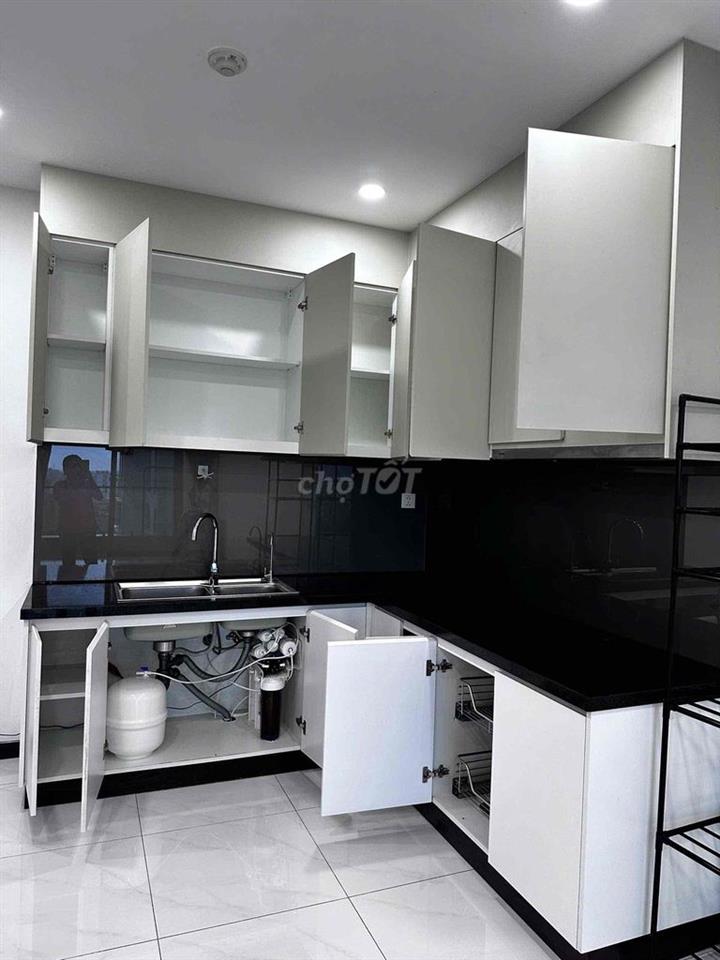 BÁN GẤP CĂN 2PN CÓ NỘI THẤT CC SKYVIEW THỦ DẦU MỘT GIÁ NGỘP