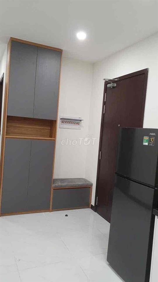 BÁN GẤP CĂN 2PN FULL NỘI THẤT DT 79m2 GIÁ TỐT CC SKYVIEW