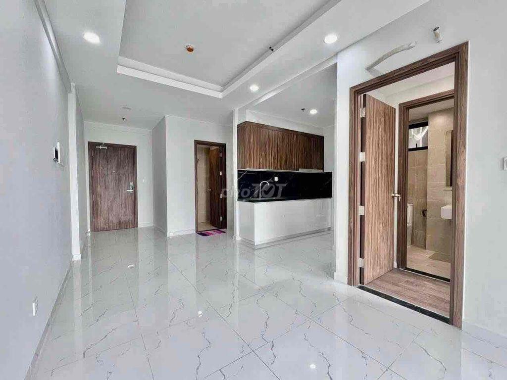 CĂN 2PN CÓ BANCOL DT 64m2 ĐANG NGỘP TẠI CC OPAL SKYLINE
