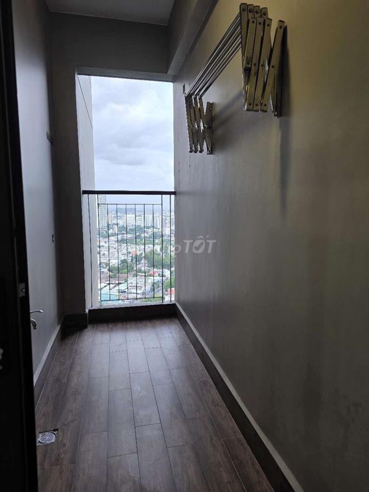 Bán 2pn 2wc 65m² đông bắc view hồ bơi