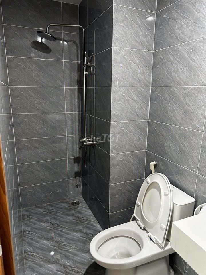 Cho thuê TECCO FELICE HOMES 48m² 2PN 1WC sẵn máy lạnh