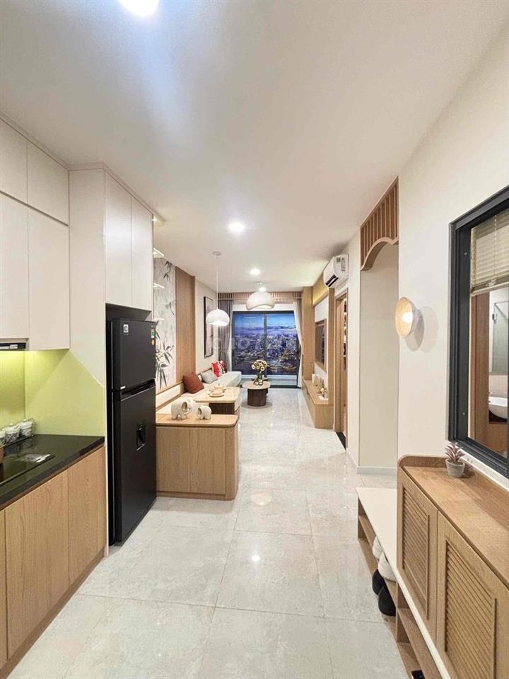 Kẹt tiền làm ăn, nhượng lại căn hộ 2PN tầng cao view trực diện Landmar