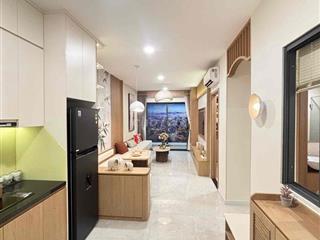 Kẹt tiền làm ăn, nhượng lại căn hộ 2PN tầng cao view trực diện Landmar