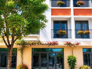 Nhà phố 3 tầng Thuận An sổ sẵn, đường thông 13m giá đầu tư 2.99 tỷ