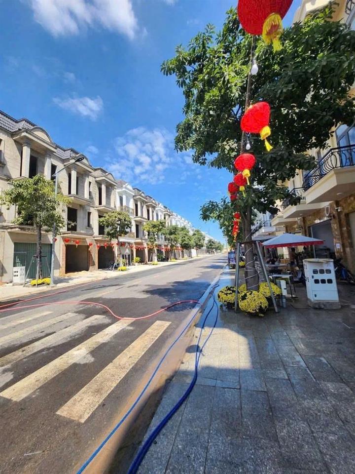 BÁN GẤP CĂN NHÀ 250M² CHỈ TỪ 2 tỷ9  SỞ HỮU GẦN VSIP 2, VSIP3 