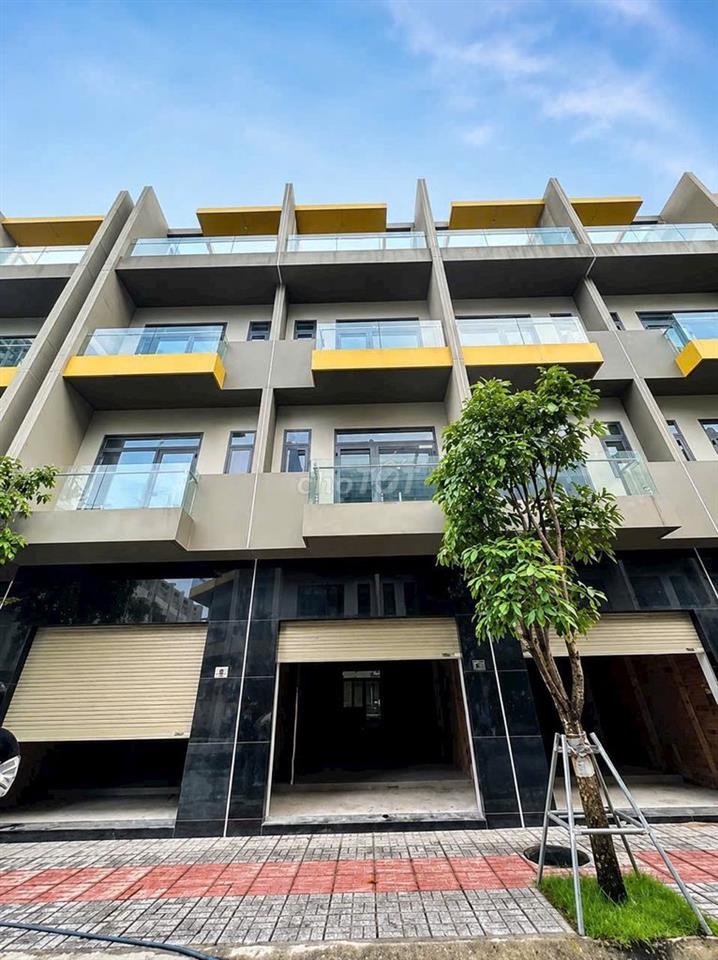 BÁN GẤP CĂN NHÀ 250M² CHỈ TỪ 2 tỷ9  SỞ HỮU GẦN VSIP 2, VSIP3 