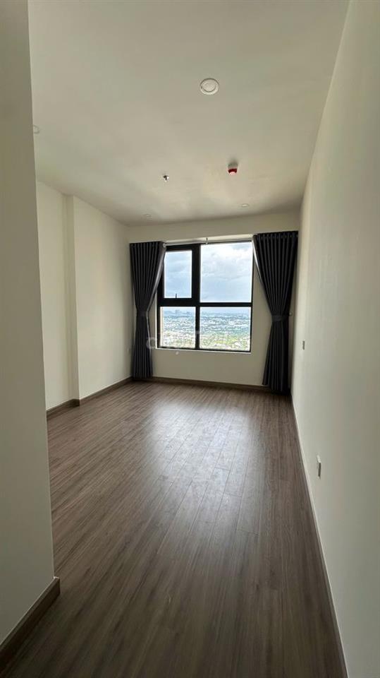 Cho thuê căn hộ 74m2 rộng view đẹp tầng cao thoáng mát 2pn2wc