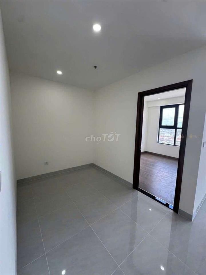 Cho thuê căn hộ 1PN+ view đẹp nội thất cơ bản đã lắp rèm, giàn phơi