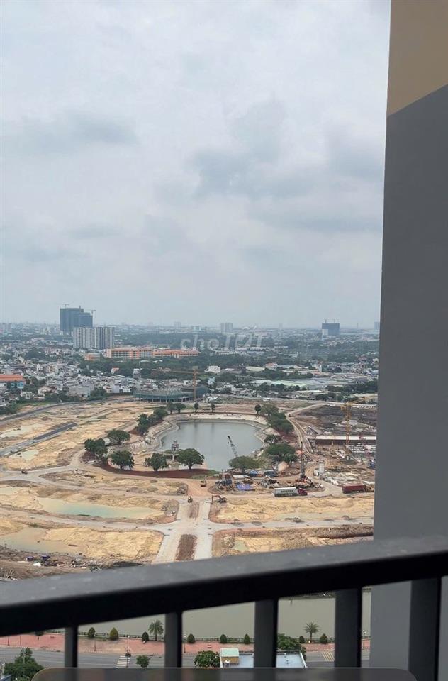 Căn hộ 1PN view hồ gươm xanh đã lắp rèm giàn phơi