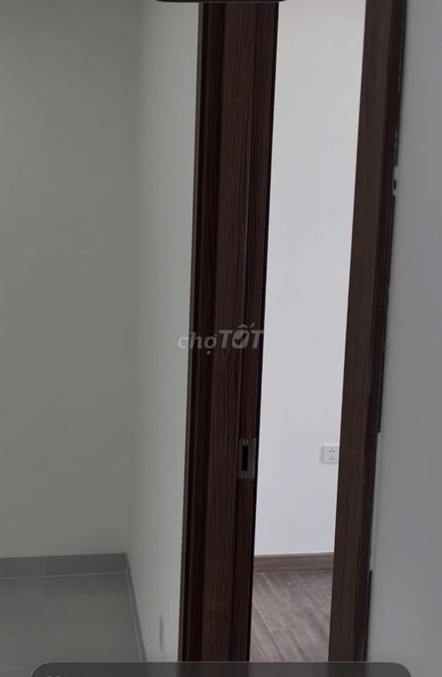 Căn hộ 1PN view hồ gươm xanh đã lắp rèm giàn phơi