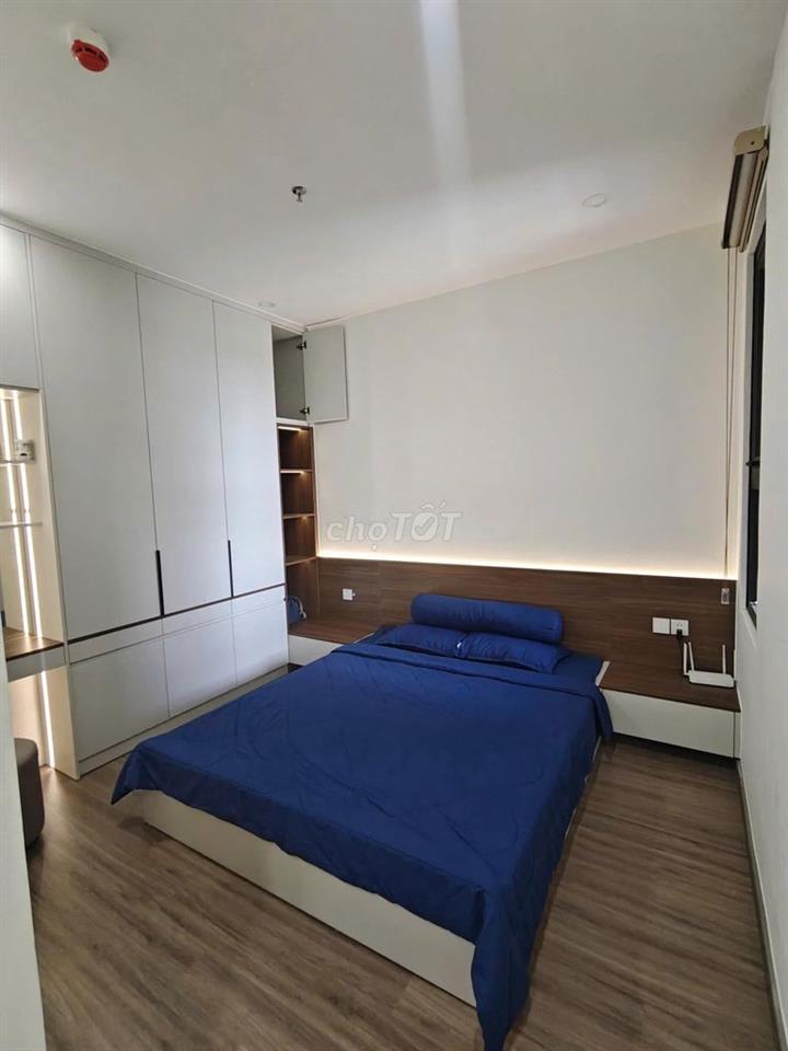 Cho thuê căn hộ 2PN full nội thất vip gần cầu Phú Long Quận 12