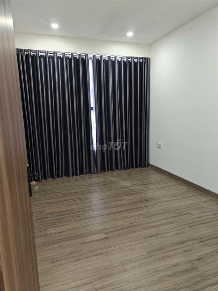 cho thuê căn hộ 2pn2wc view sông gần quận 12 nhà có rèm giàn phơi