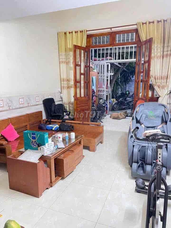 HOT!! 3,1 tỷ 152m2  NHÀ DĨ AN GIÁ RẺ  5 PHÒNG CHO THUÊ