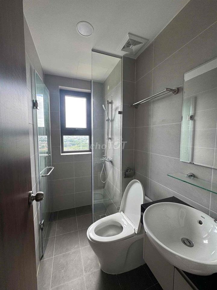 Căn góc suất ngoại giao tháp Bcons Sapphier tầng trung hướng đông nam