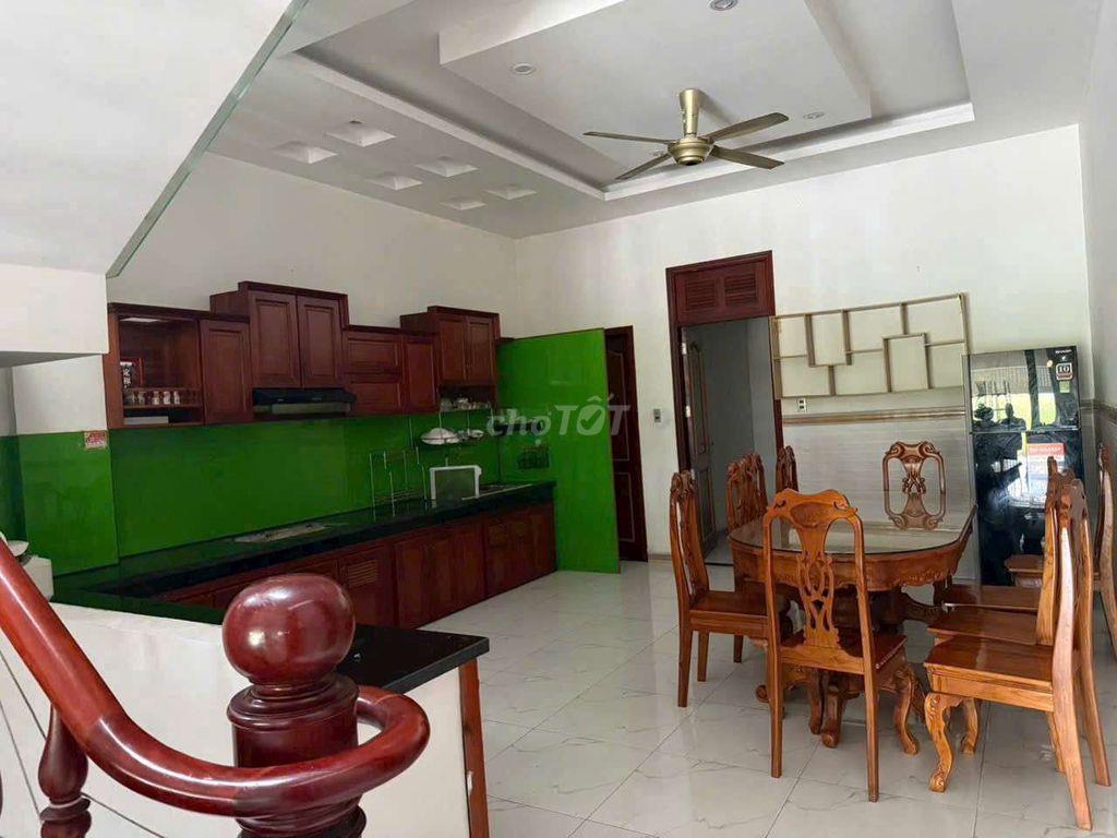 Cho thuê nhà 1 trệt 2 lầu gần thành phố mới Bình Dương dương