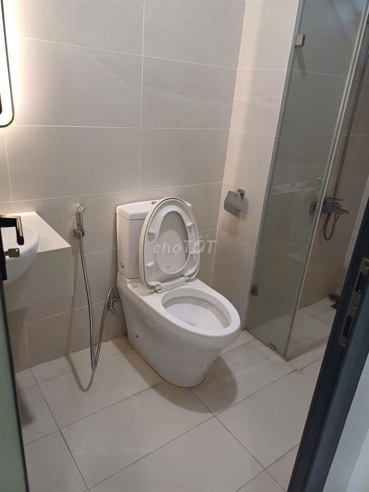 Bán gấp căn hộ 2pn ở liền full nội thất liền kề phú mỹ hưng