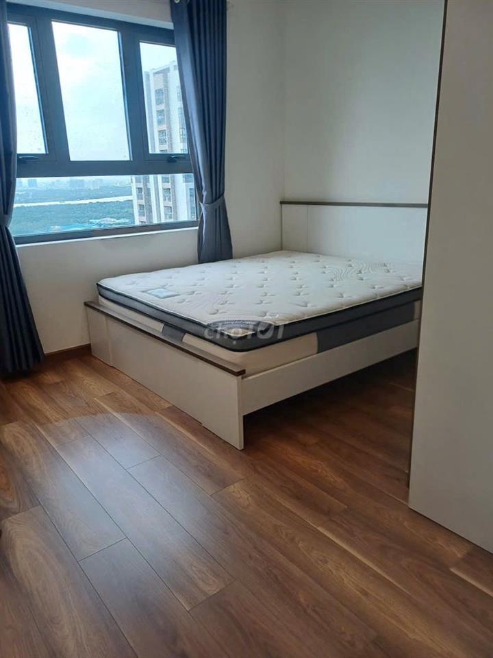 Bán gấp căn hộ 2pn ở liền full nội thất liền kề phú mỹ hưng