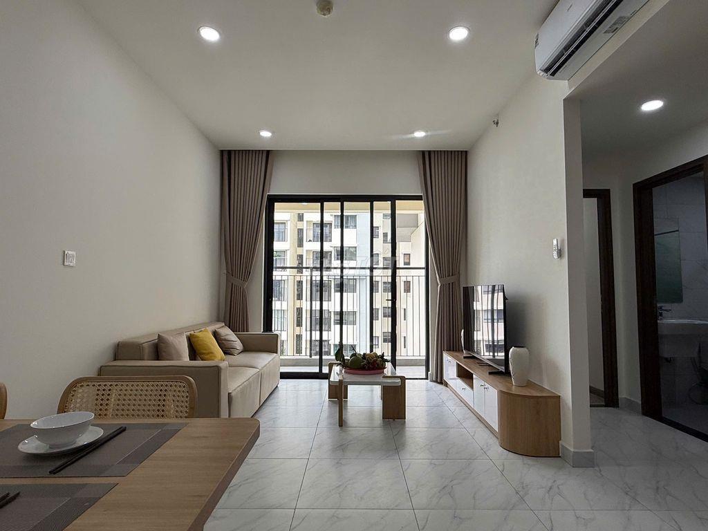 Cho thuê 2PN 2WC Có Ban Công Full Nội Thất View Hồ Bơi - Nhà mới