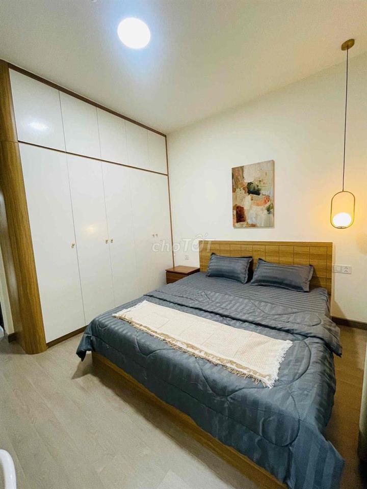 Cho Thuê Căn 2PN 2WC Góc 79m2 - Full NT Nhà Mới