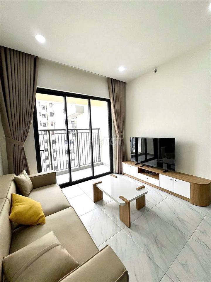 Cho thuê căn 2PN 2WC Ban Công - Full nội thất View Hồ Bơi