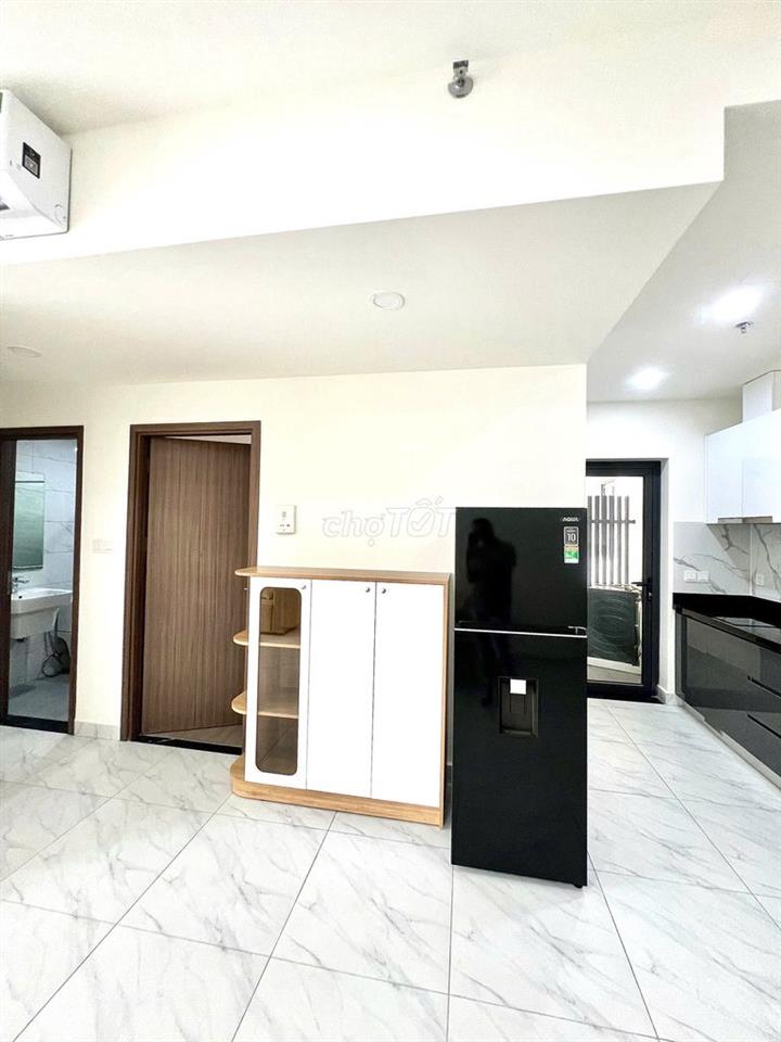 Cho thuê căn 2PN 2WC Ban Công - Full nội thất View Hồ Bơi