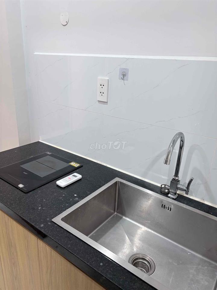 Pass nhanh căn Bhome2 17m, sẵn bếp , máy lạnh, wc riêng, 4tr3, ở liền