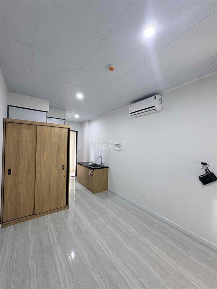 Pass nhanh căn Bhome2 17m, sẵn bếp , máy lạnh, wc riêng, 4tr3, ở liền