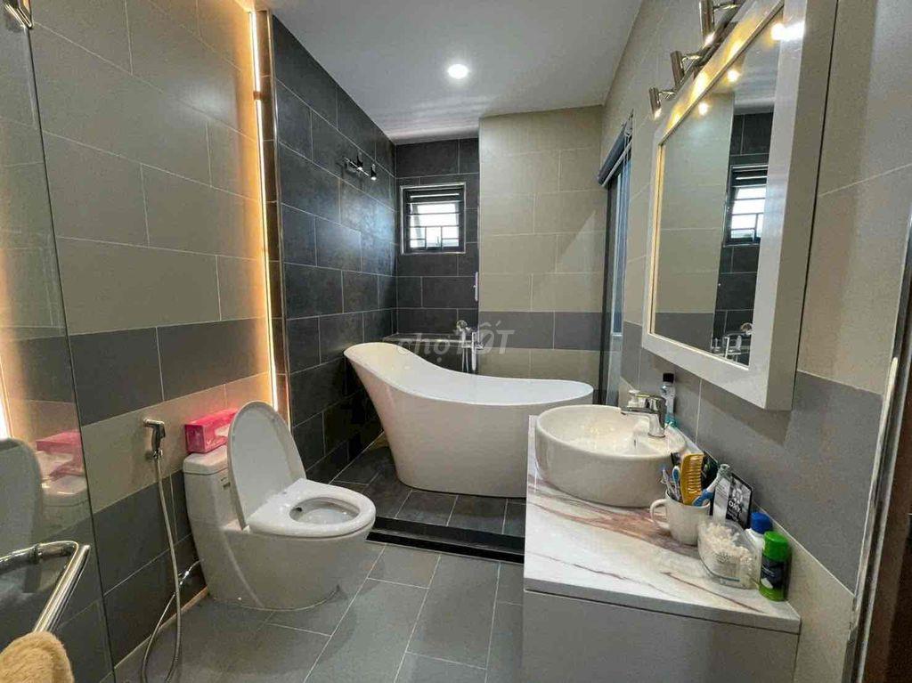Cho thuê nhà full nội thất cao cấp Phú Mỹ