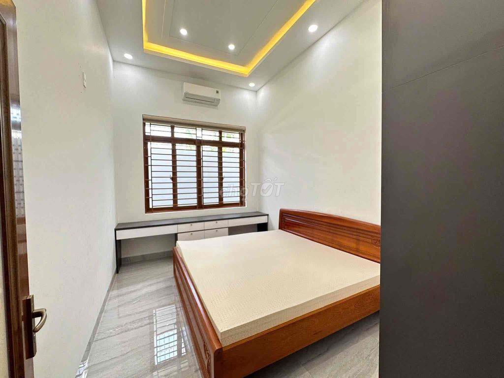Cho thuê nhà sân vườn full nội thất phường Chánh Mỹ