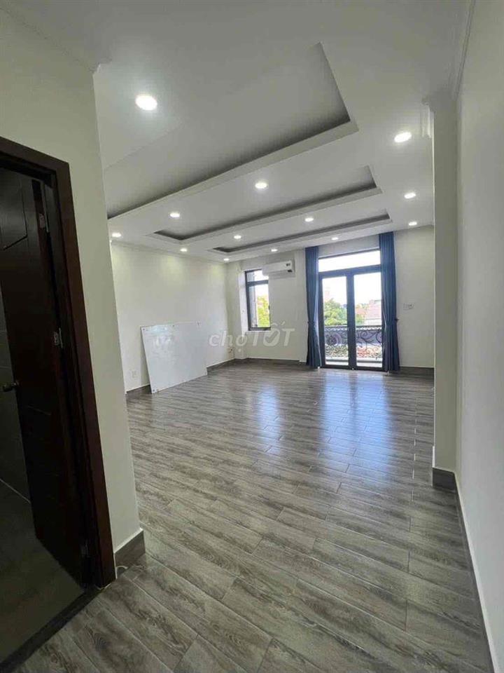 Cho thuê mặt tiền Hoàng Hoa Phám