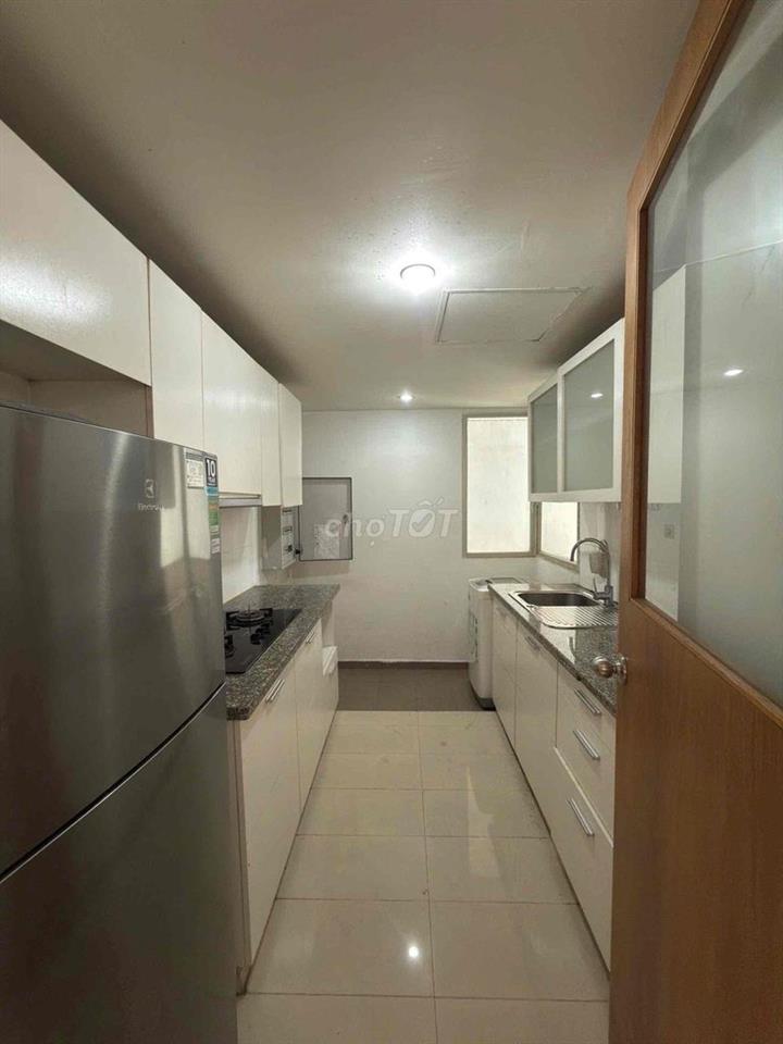 cc chính chủ sạch sẽ thoáng mát thuận tiện đi lại trường học mua sắm.