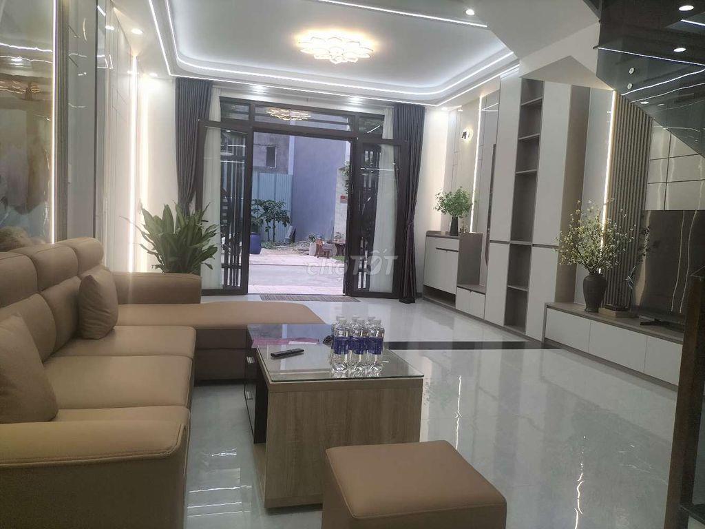   💥  quá đẹp quá xuất sắc.nội thất cực kỳ Cao cấp sang trọng  mê lắm ạ