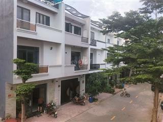   💥  quá đẹp quá xuất sắc.nội thất cực kỳ Cao cấp sang trọng  mê lắm ạ