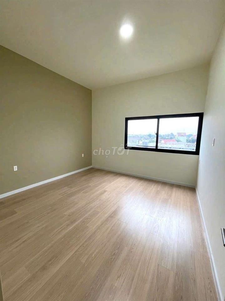 bán gấp nhà 2lầu mới tinh tại KDC đáng sống nhất nhì thuận giao