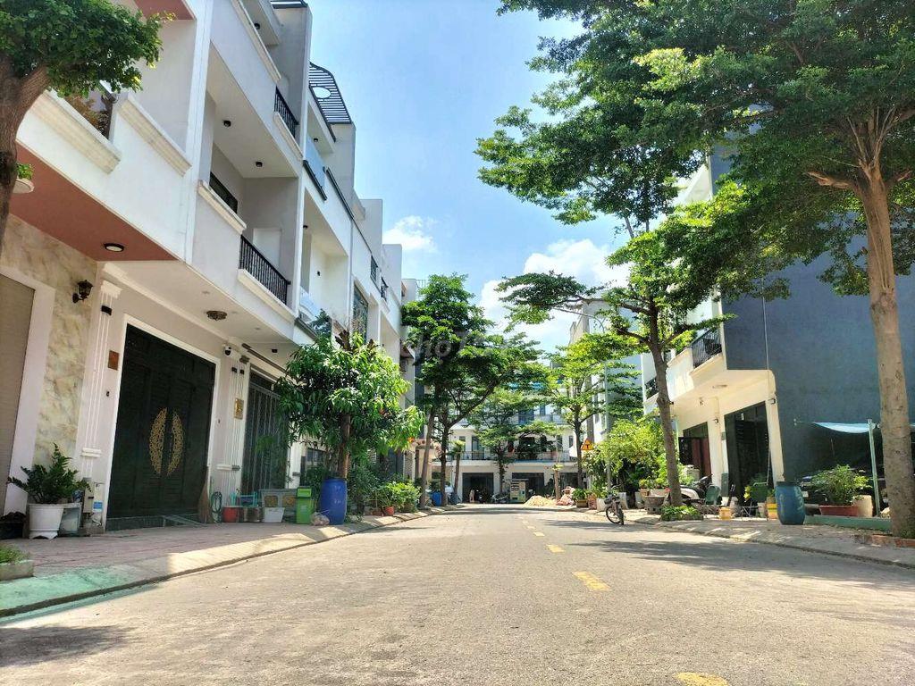 💥 ko thể đẹp hơn emê lắm mà chưa đủ tiền đẹp xuất sắc đáng tiền lắm  ạ