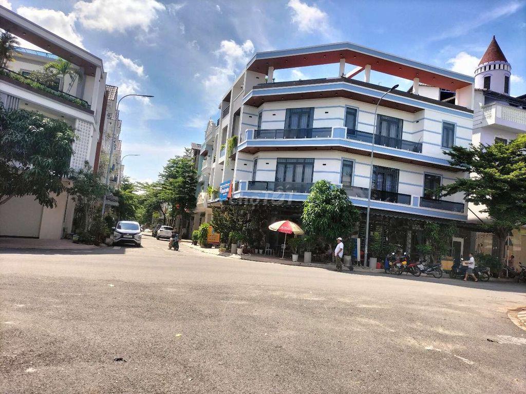  🔥 loaloa cực rẻ ạ có 6t 3phòng ngủ e bao rẻ nhất  pht 8 phải nhanh ạ 