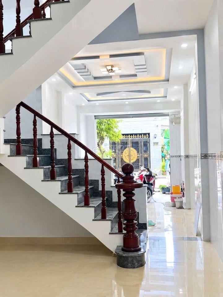  🔥 cực hiếm quá rẻ.đẹp 6tr kdc cao cấp. có tới 3p ngủ nhanh mới kịp ạ