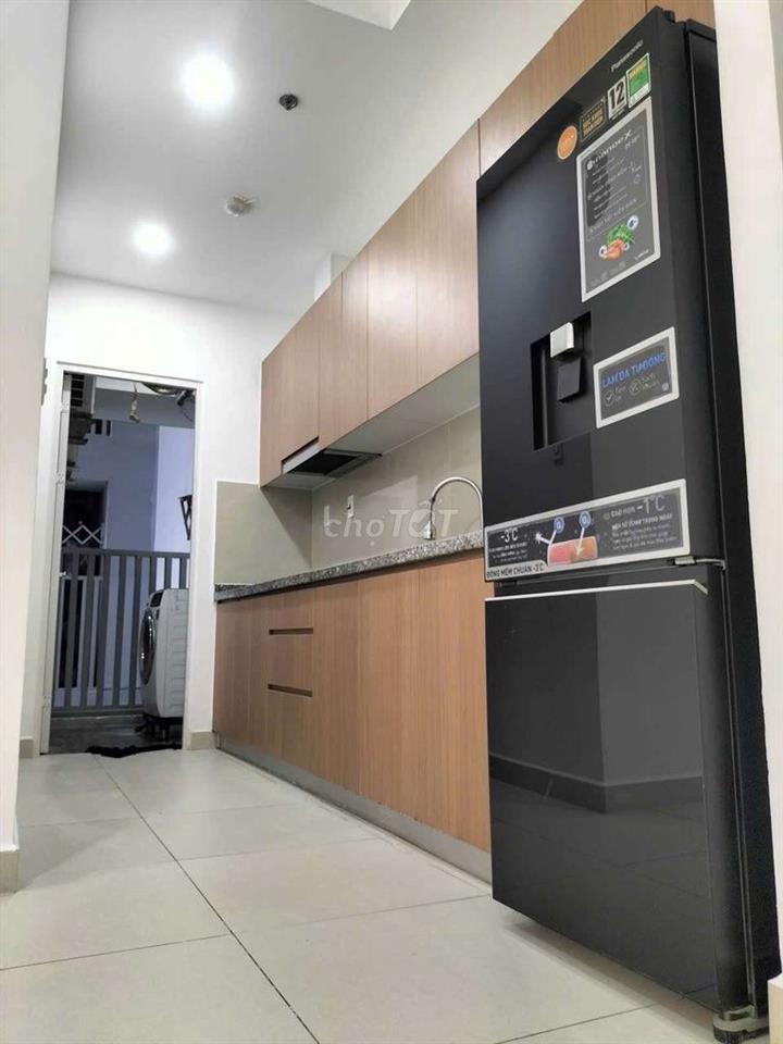 căn hộ rẻ habitas có 6tr có sẵn 2máy lạnh, tủ lạnh phải nhanh ạ
