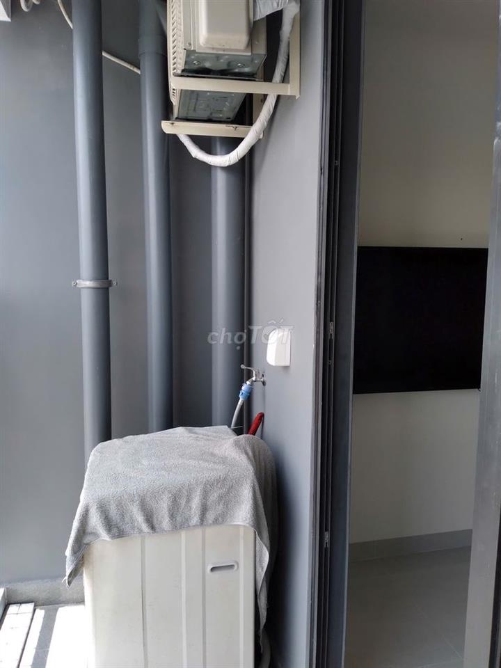 Cho thuê căn hộ 1PN nhà trống view sông thoáng mát gần bờ kè lái thiêu