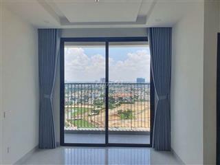 Căn hộ 2PN view sông, tầng cao thoáng mát