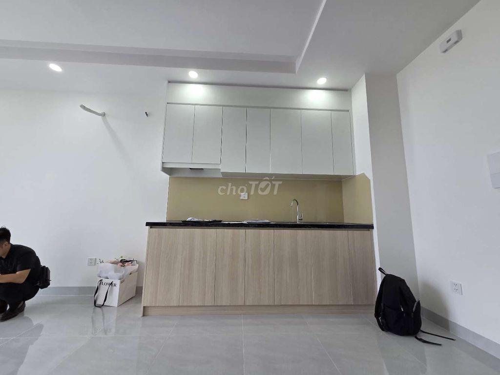 Căn hộ 1 phòng ngủ mới cho thuê 5tr, ở được liền
