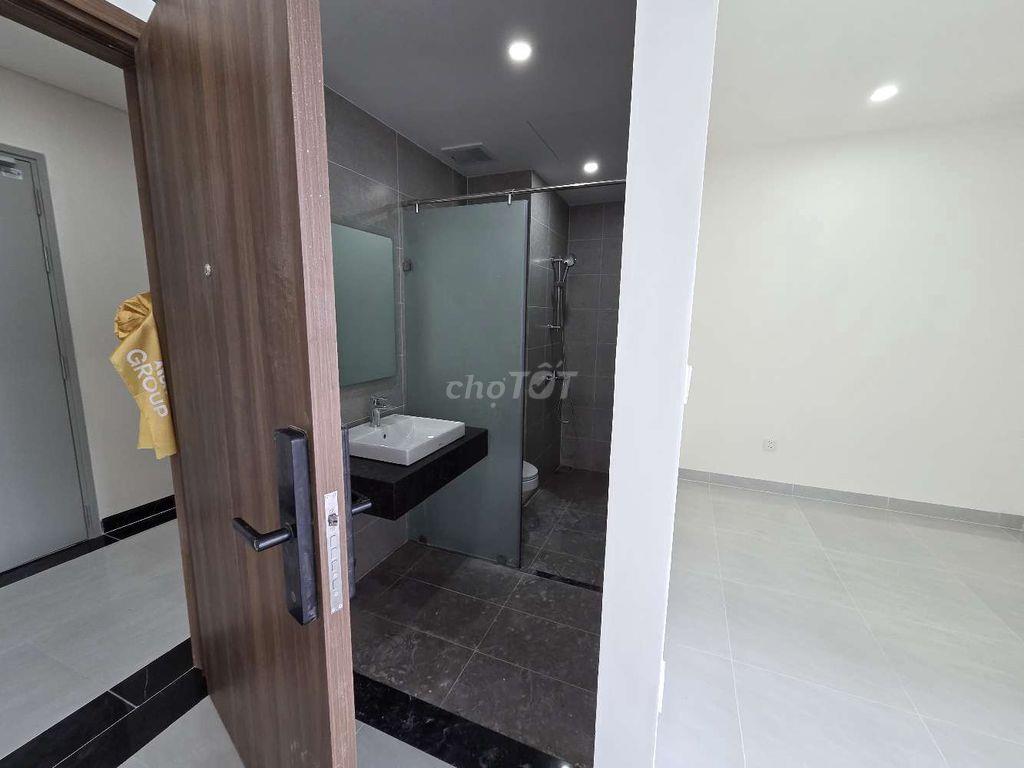 Căn hộ 1 phòng ngủ mới cho thuê 5tr, ở được liền