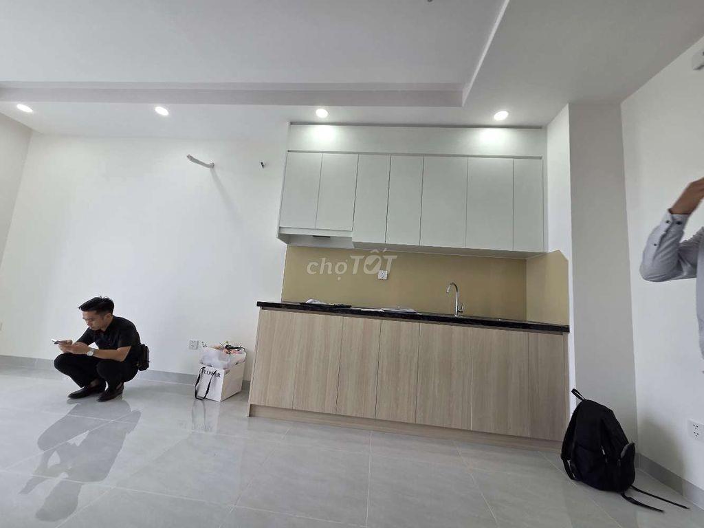 Căn hộ 1 phòng ngủ mới cho thuê 5tr, ở được liền