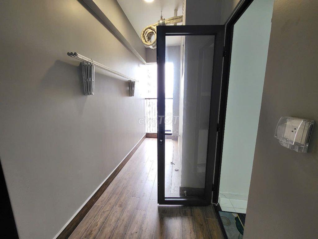 Cần bán căn hộ 70m2 rộng thoáng sẵn sổ, giao nhà ngay