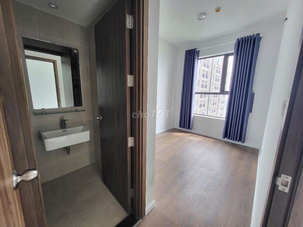 Cần bán căn hộ 70m2 rộng thoáng sẵn sổ, giao nhà ngay