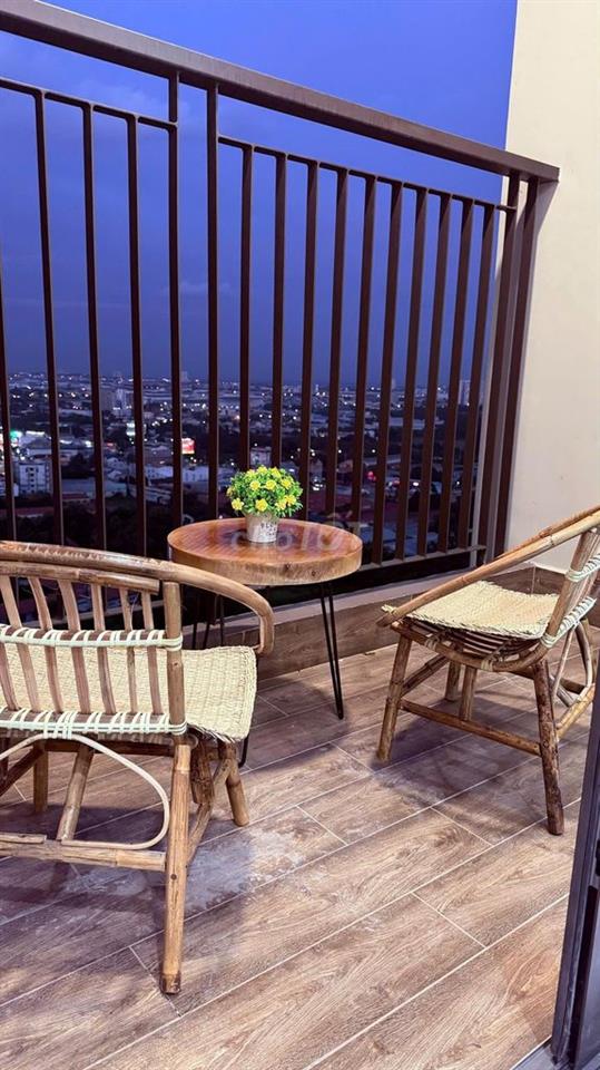 Bán căn hộ 2PN có đầy đủ nội thất, có sổ, vào ở ngay gần AEON