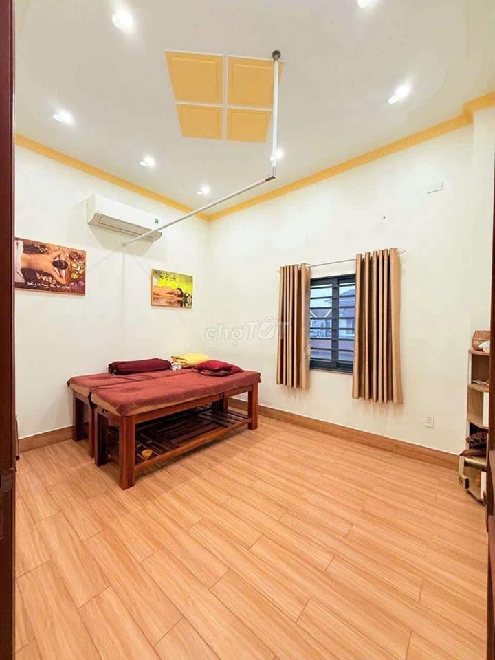 Nhà 3 Lầu hoàn công mặt tiền kinh doanh gần BigC Go và chợ Dĩ An 1