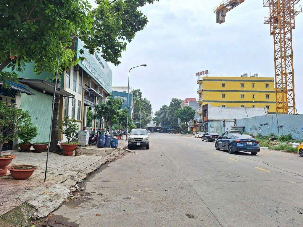 Đất 171m ngang 6m mặt tiền kinh doanh gần VinCom ngã tư 550 Dĩ An.